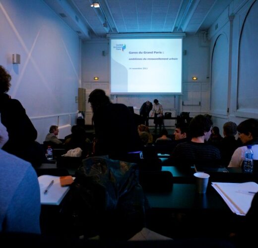 Colloque sur le Grand Paris.