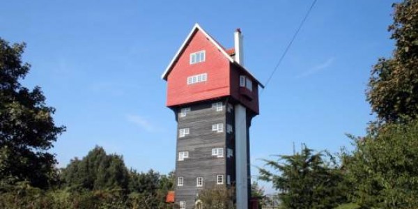water tower into house_Thorpeness