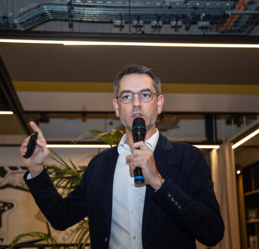 Reunion ville hybride autour de l’emploi productif metropolitain a la Manufacture Design de Saint-Ouen