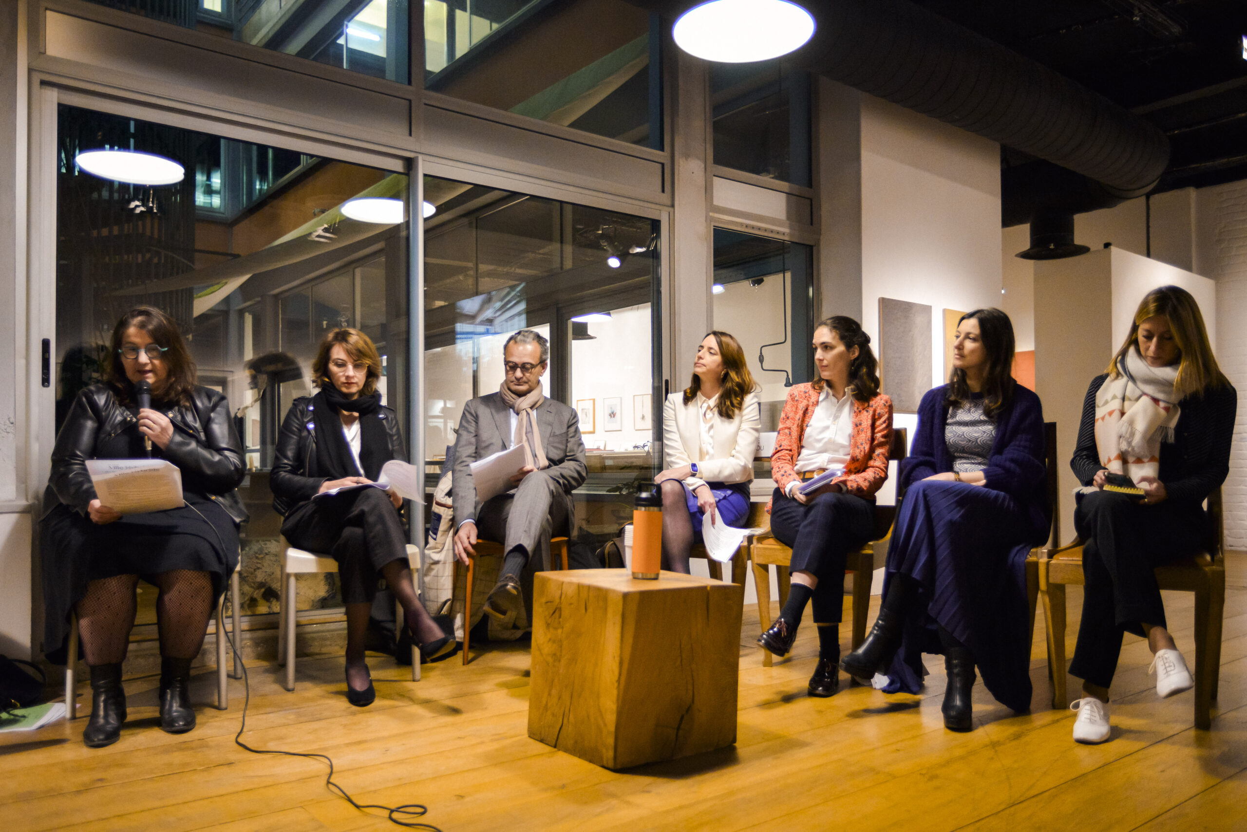 Soiree table ronde du club Ville Hybride a Paris, organisé à la galerie Univer