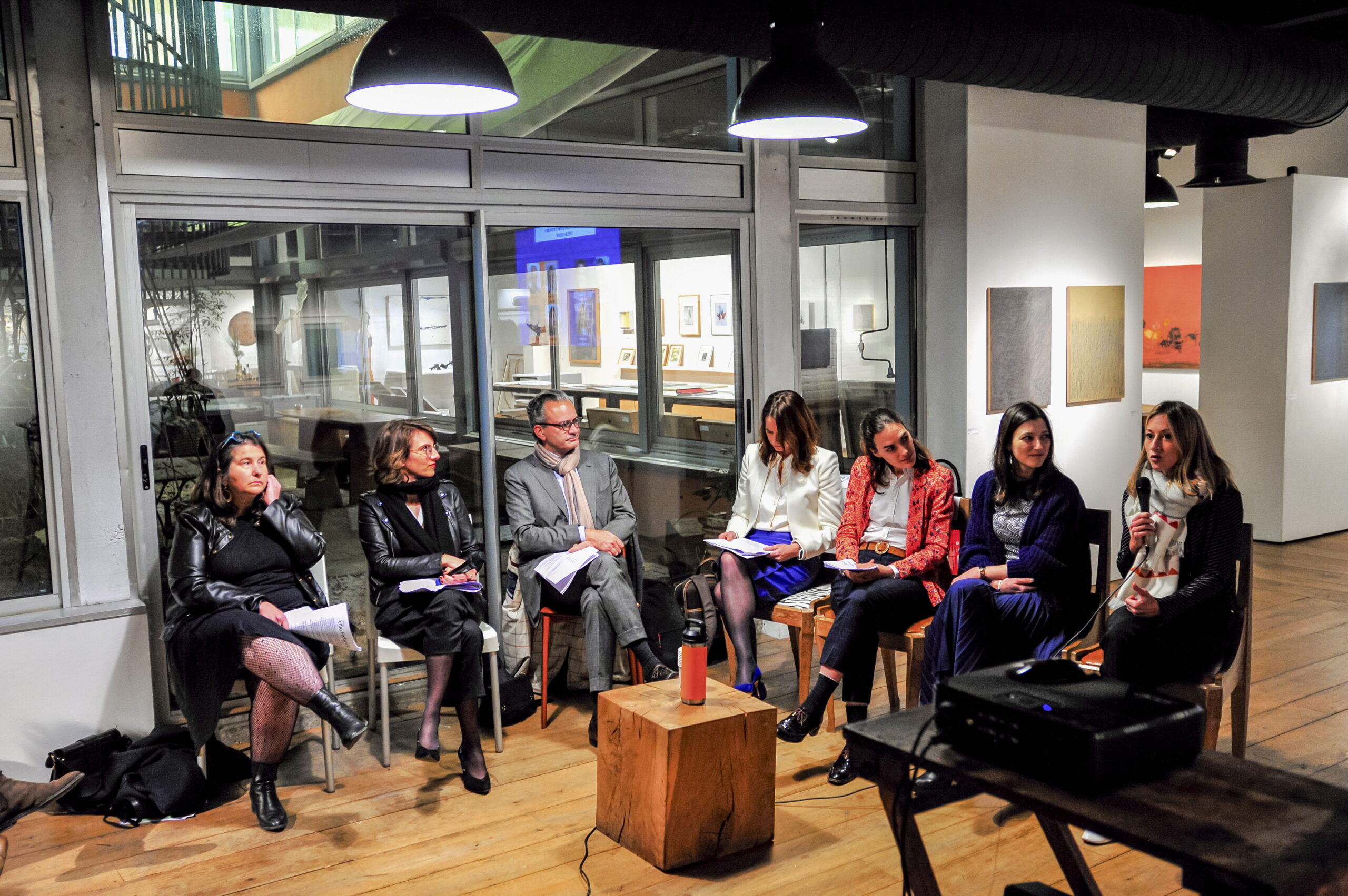 Soiree table ronde du club Ville Hybride a Paris, organisé à la galerie Univer