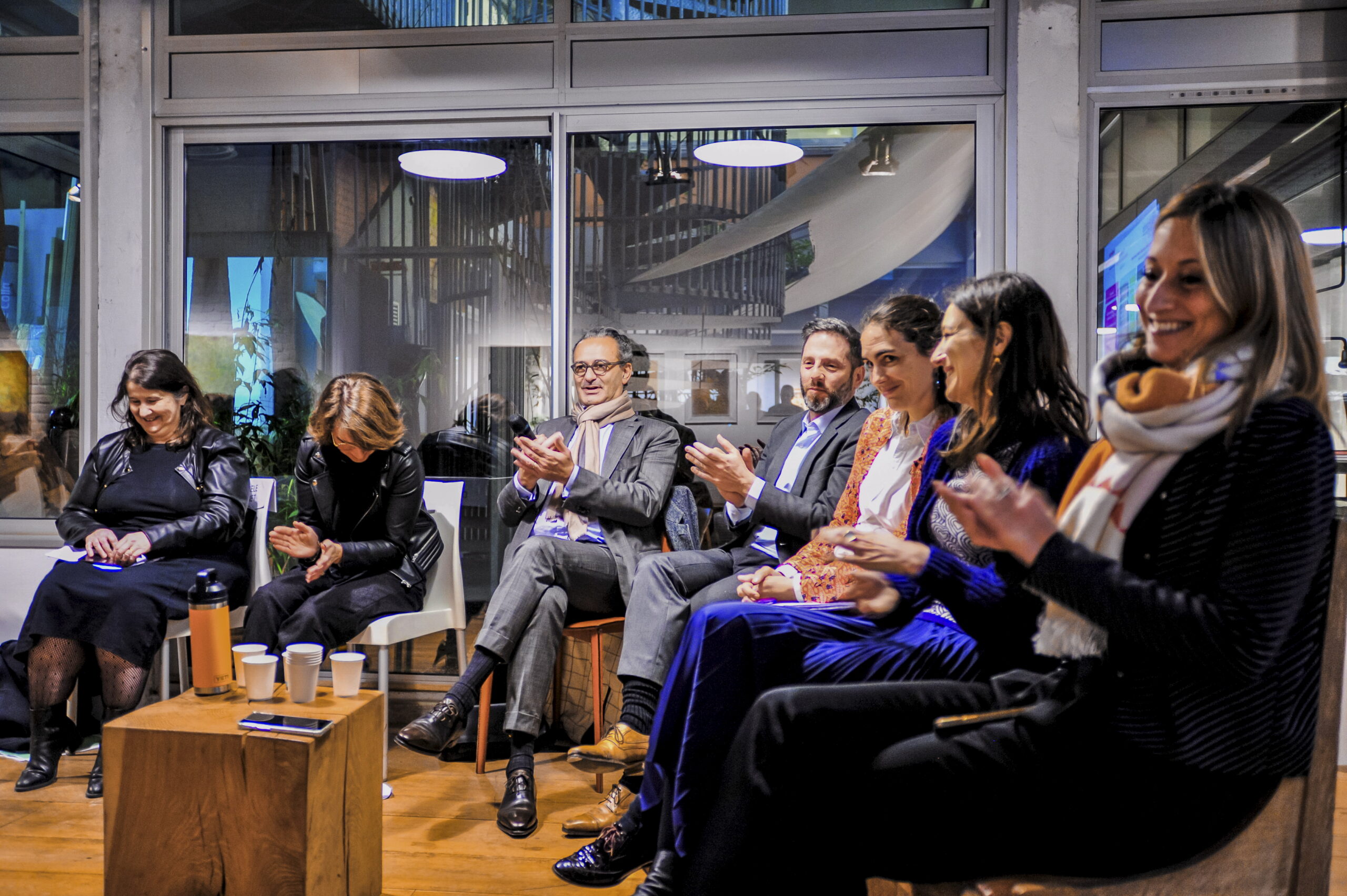 Soiree table ronde du club Ville Hybride a Paris, organisé à la galerie Univer