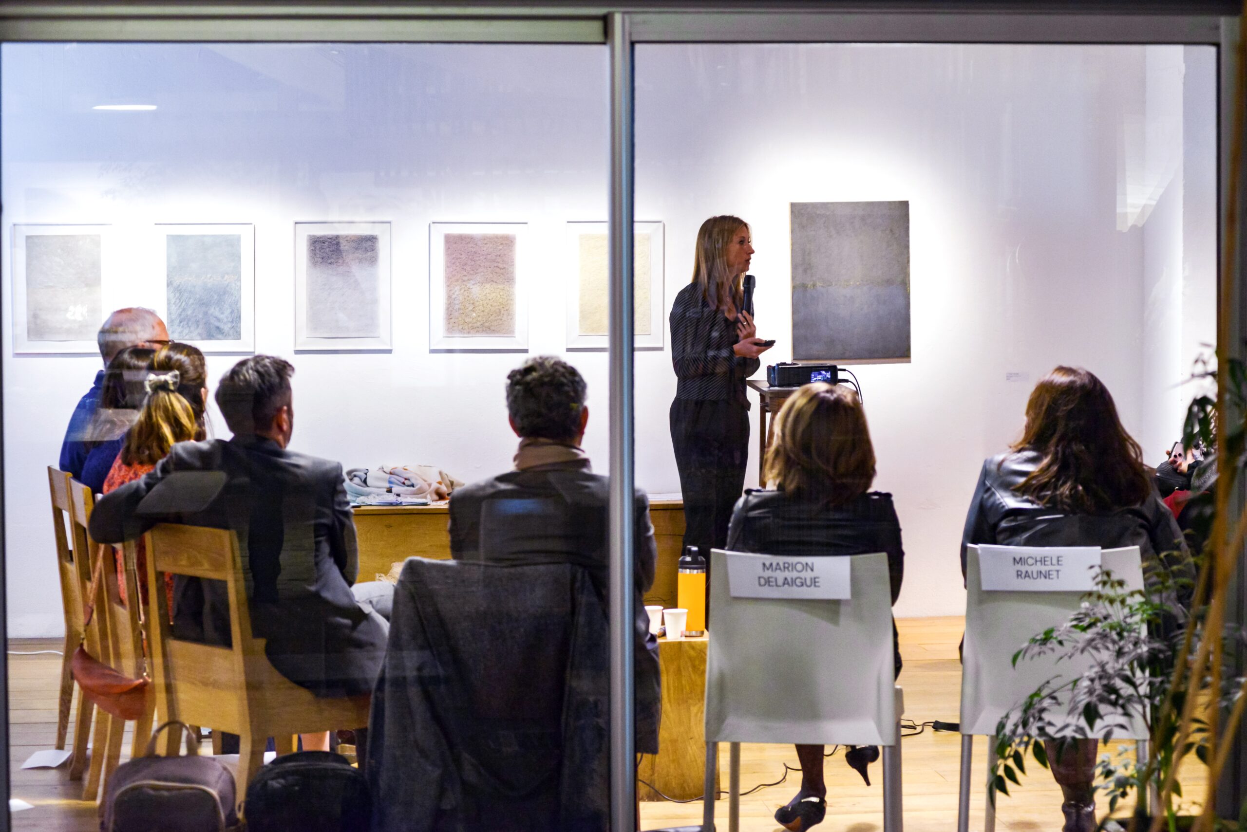 Soiree table ronde du club Ville Hybride a Paris, organisé à la galerie Univer