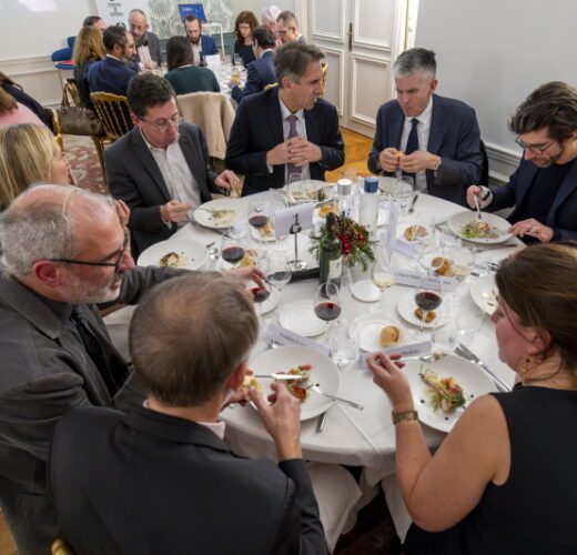 Diner des personnalites a la Maison des Polytechniciens.