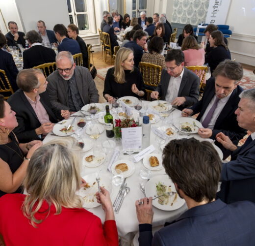 Diner des personnalites a la Maison des Polytechniciens.
